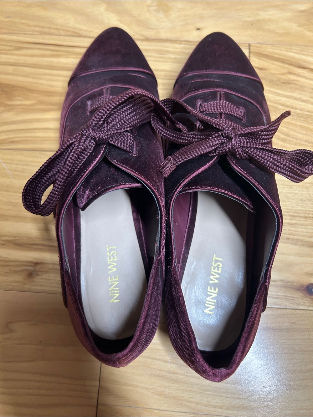 Nine West Burgundy Velvet Lace-Up Oxfords | Size 9.5 - Picture 7 of 7